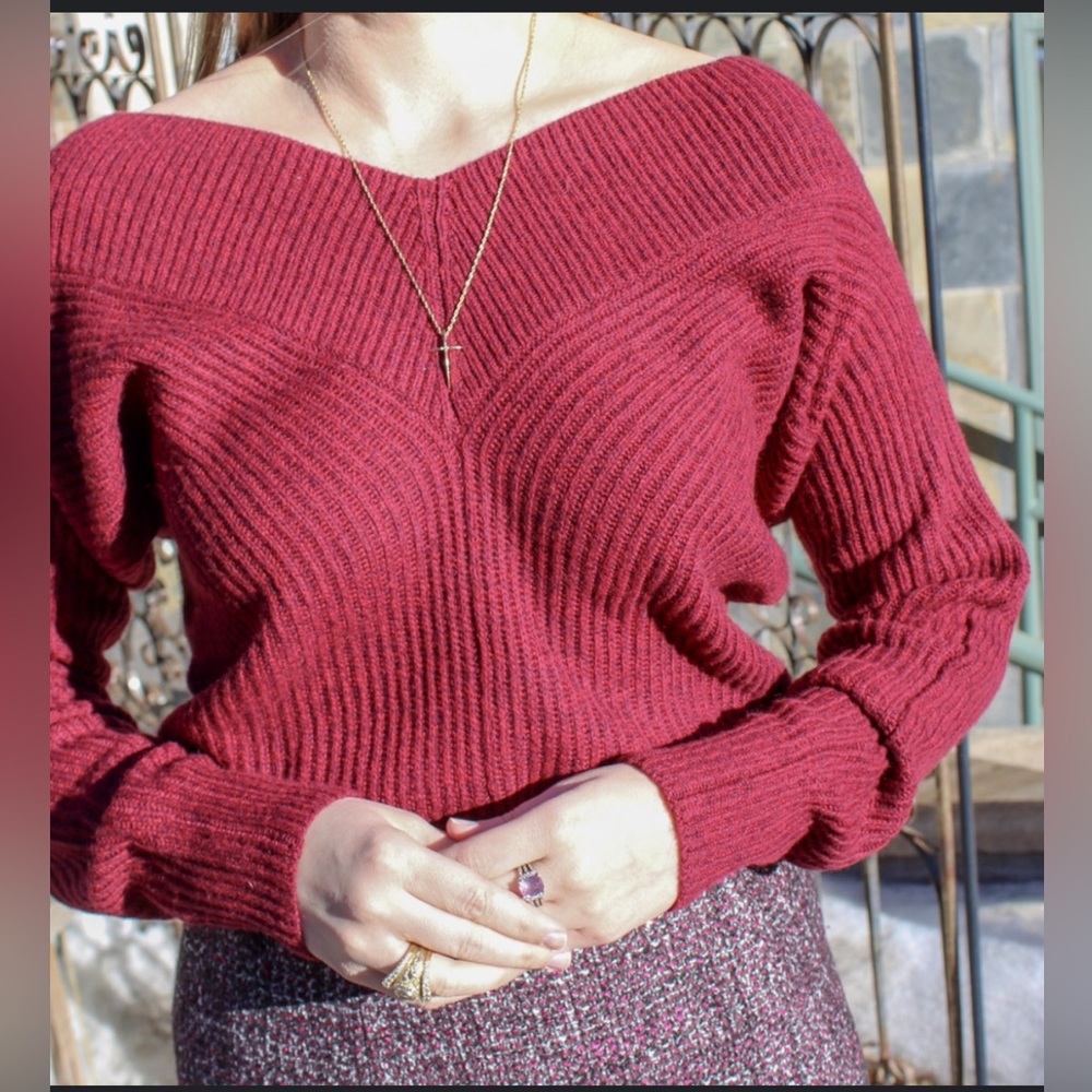Club Monaco Burgundy V-Neck Sweater